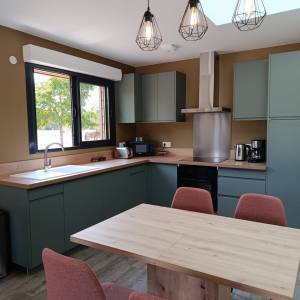 The modern and fully equipped kitchen
